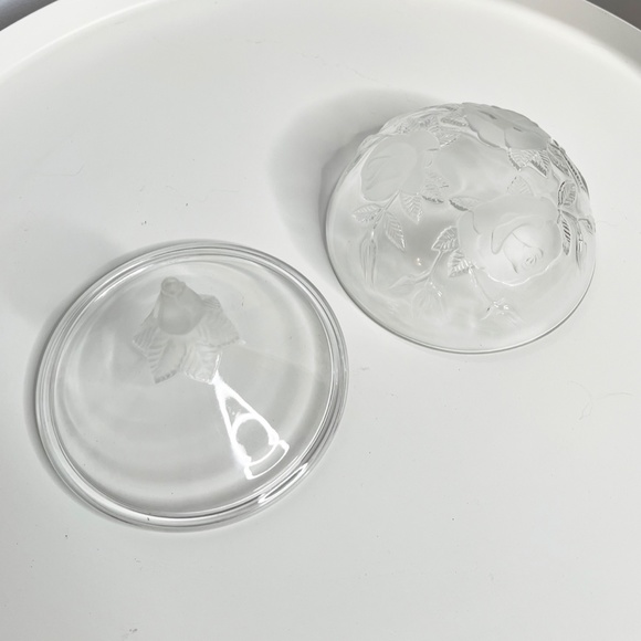 Glass Rose Bowl with Lid - Picture 3 of 4